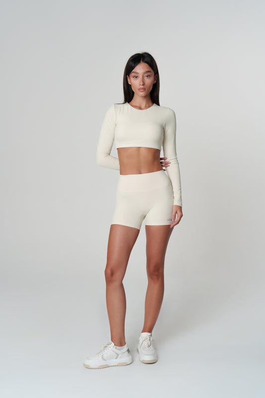 Creme Shorts