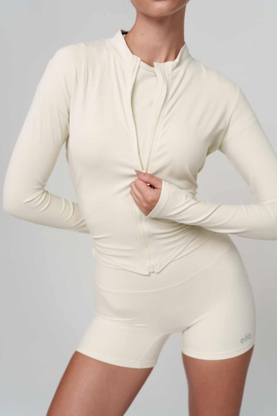 Creme Long Sleeve Zip Top — drugi ugao